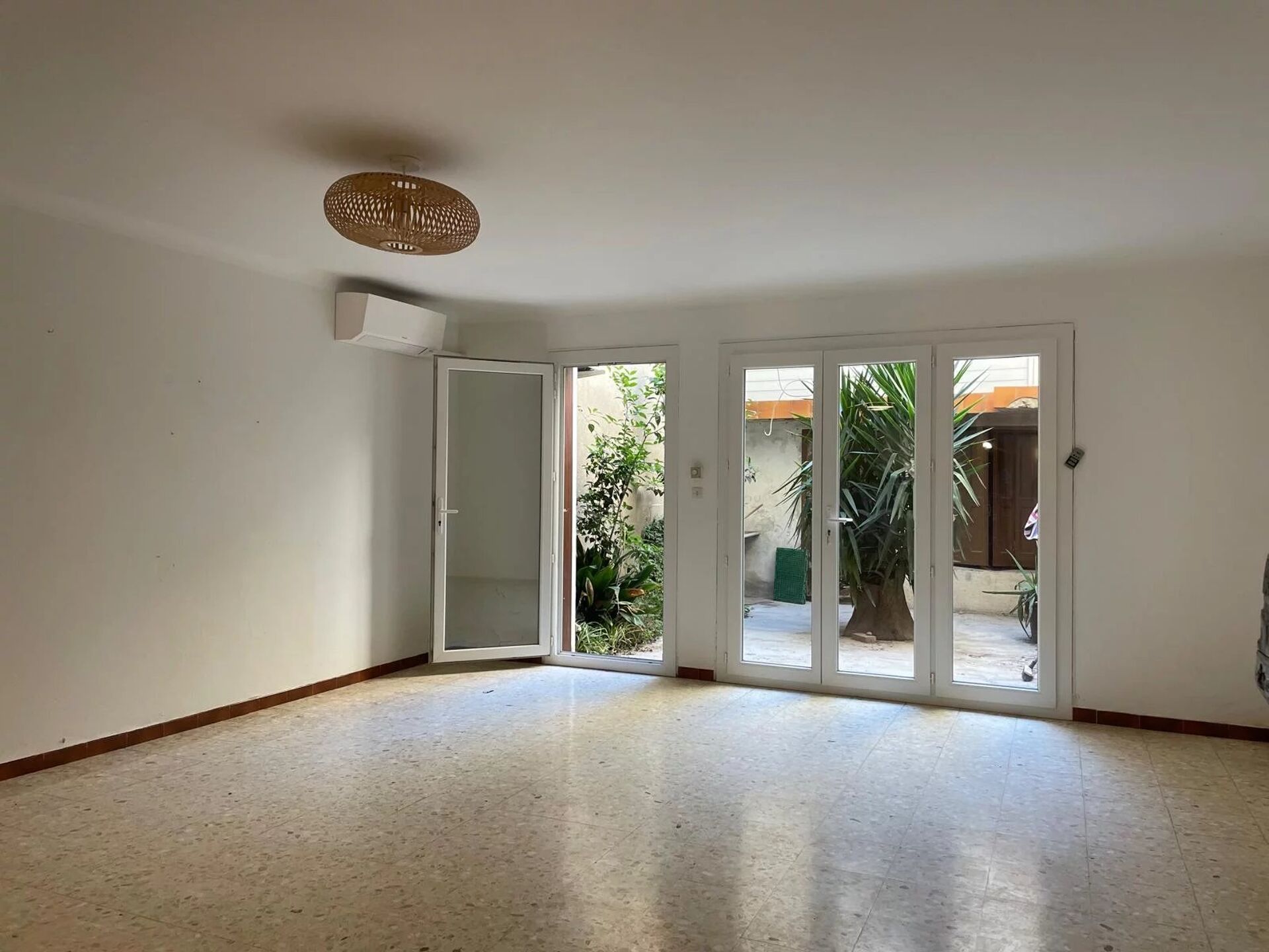 Maison 5 pièces 131 m² · à Espira-de-l'Agly · 131 m² · 895 €/mois