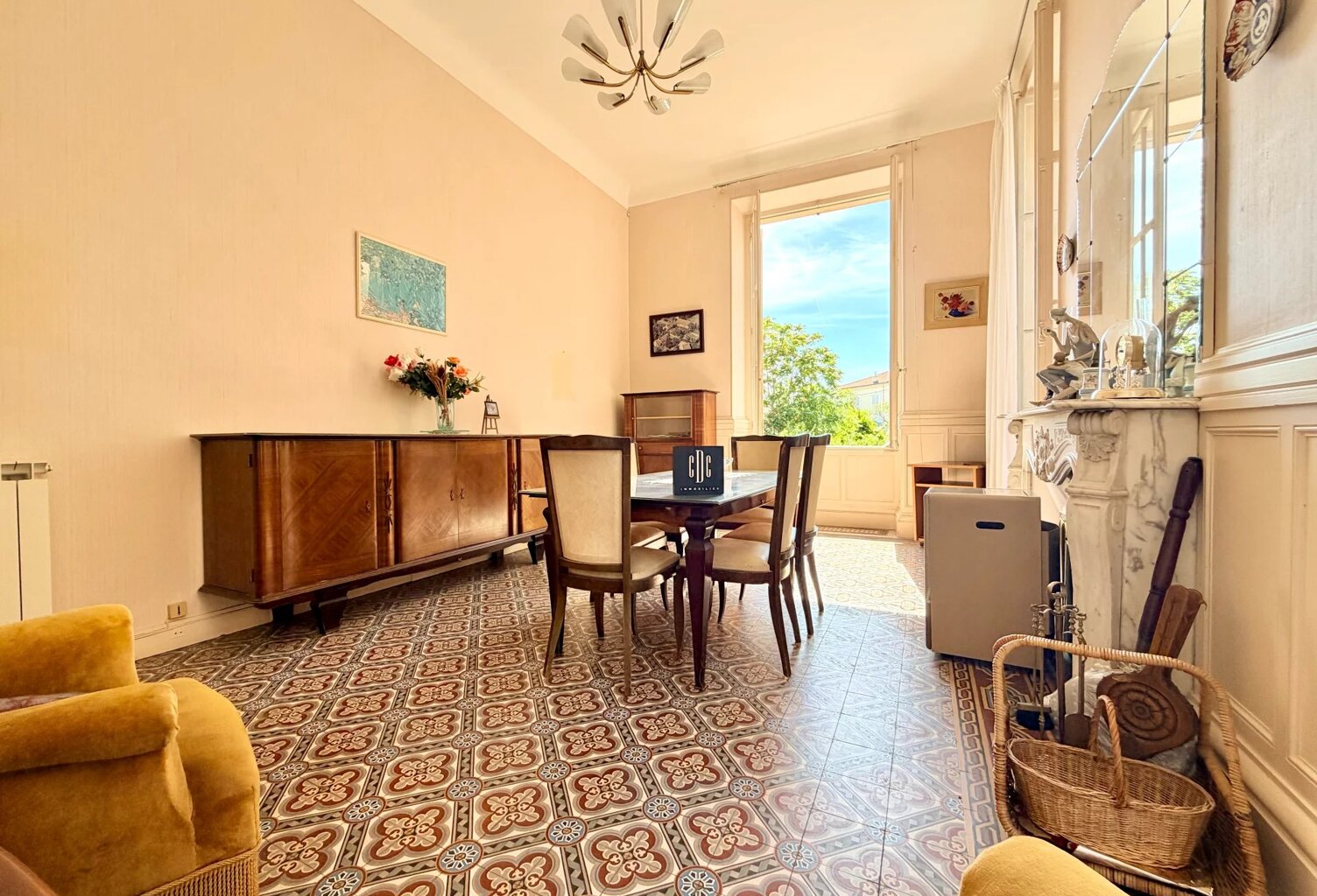 NICE CIMIEZ – 3/4 PIÈCES  – ENTRÉE PRIVATIVE – VOLUMES EXCEPTION — photo 1