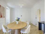 NICE CARRÉ D'OR - SUPERBE 3 PIÈCES ENTIÈREMENT RENOVÉ — photo 4
