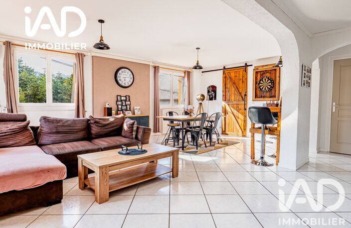 Vente Maison/villa 8 pièces — photo 2