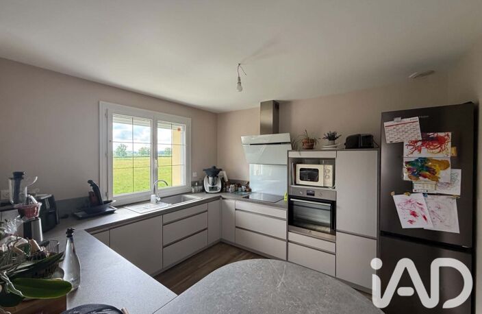 Vente Maison/villa 6 pièces — photo 2