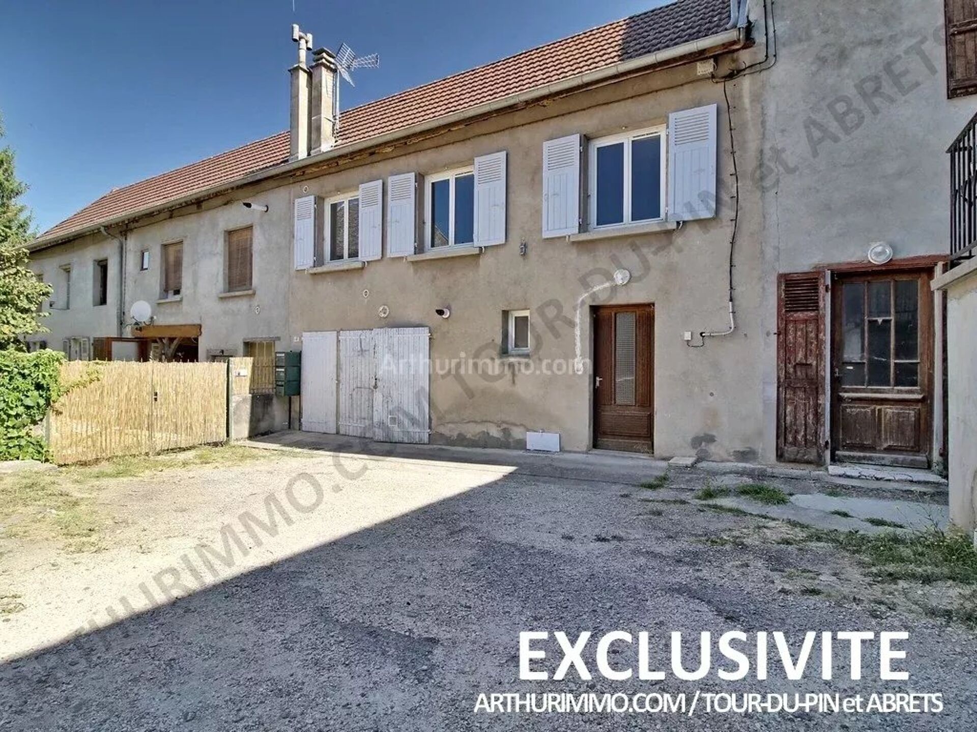 Immeuble 11 pièces 40 m² · à Les Avenières Veyrins-Thuellin · 40 m² · 249 000 €