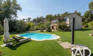 Maison 5 Pièces 200 m² à vendre à Roquefort-les-Pins (06330)