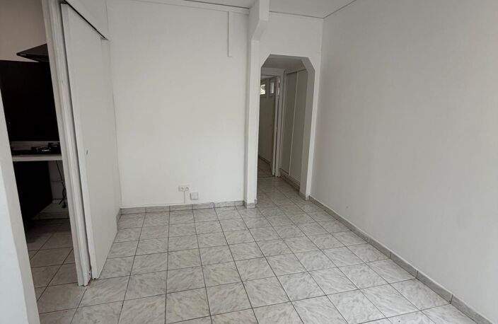 Vente Maison/villa 3 pièces — photo 2