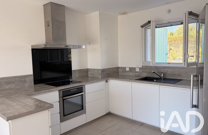 Vente Maison/villa 4 pièces — photo 2