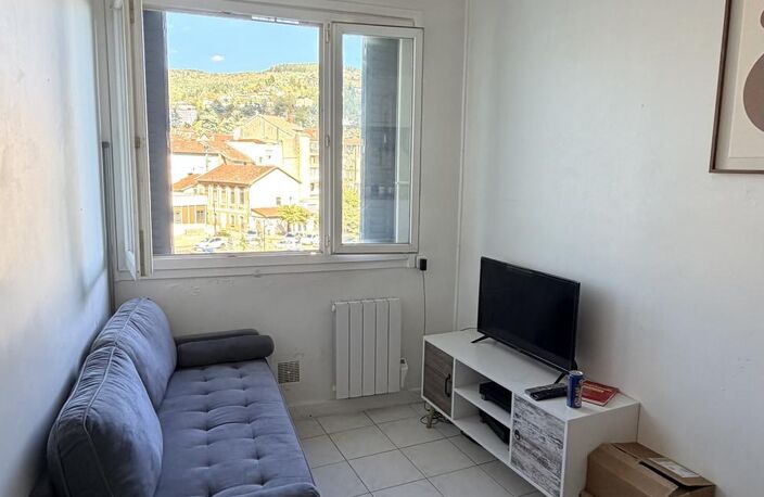 Location appartement 2 pièces 39 m² à Tarare (69170) — photo 2