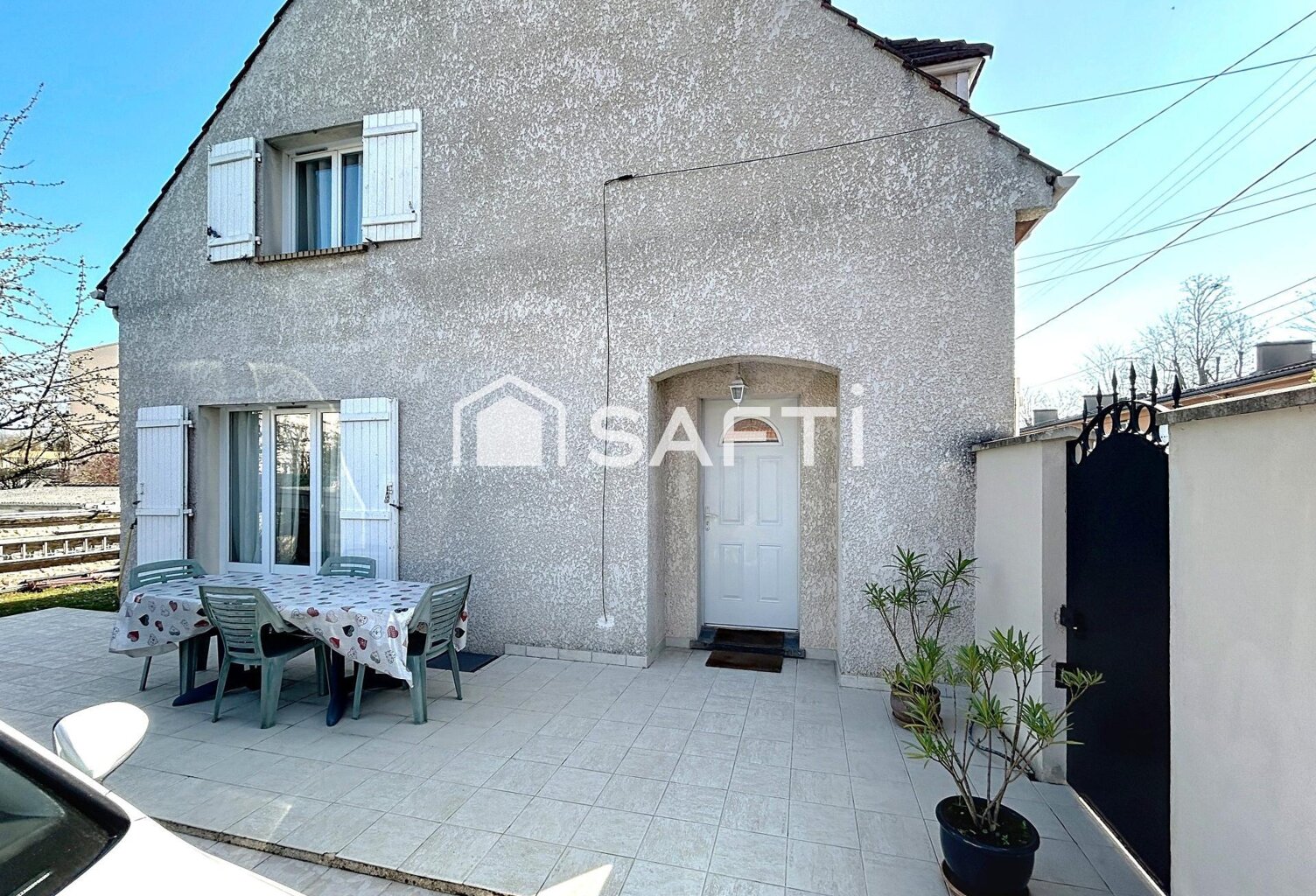 Maison non mitoyenne, quartier du Maroc — photo 1