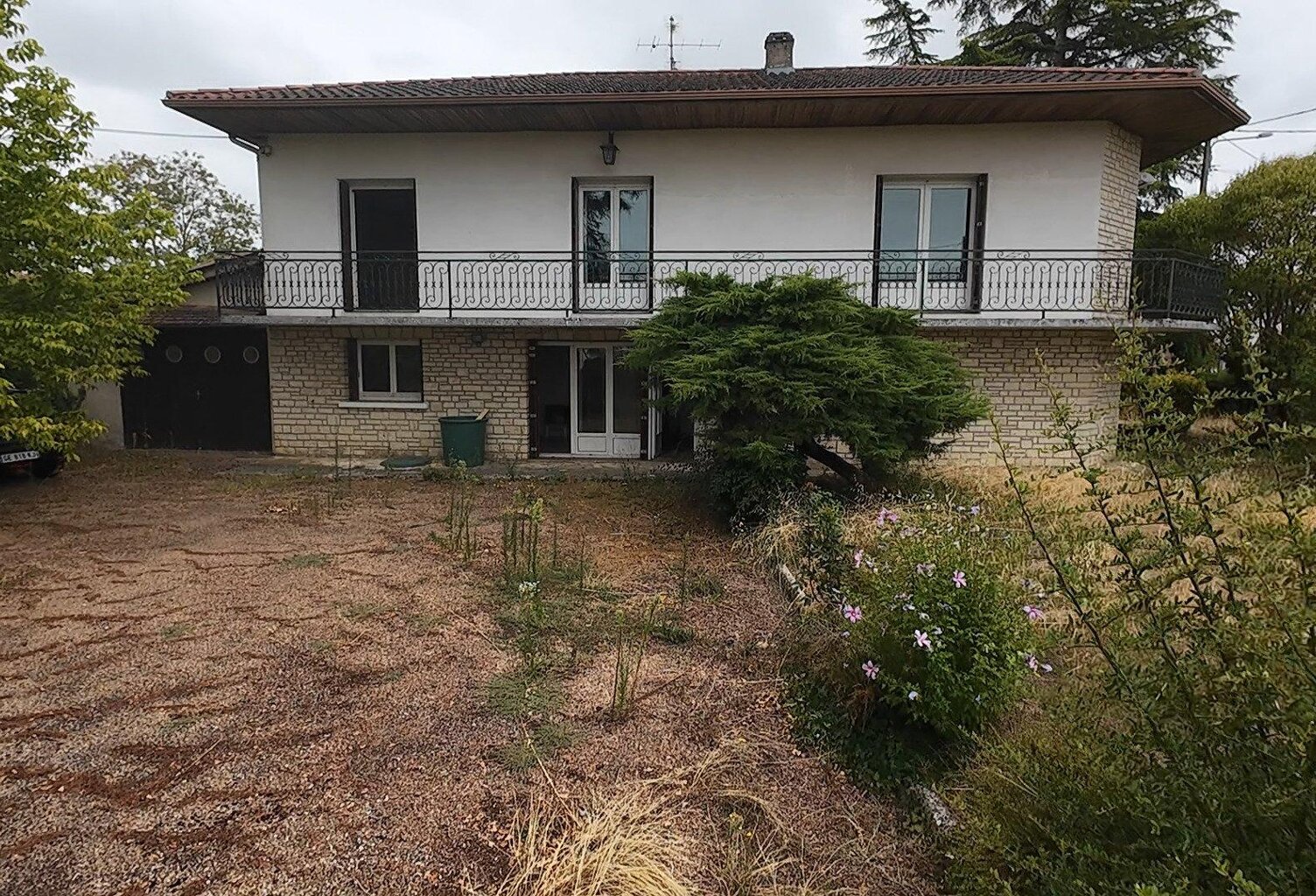 Maison familiale proche commerces — photo 1