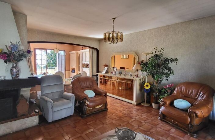 A proximité du Centre-Ville, Maison familiale et jardin — photo 4