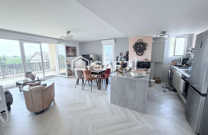 APPARTEMENT 2 CHAMBRES DONT UNE SUITE PARENTALE + TERRASSE ET PARKING COUVERT A NIORT ! — photo 2