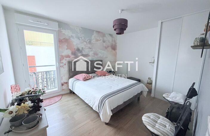 APPARTEMENT 2 CHAMBRES DONT UNE SUITE PARENTALE + TERRASSE ET PARKING COUVERT A NIORT ! — photo 5