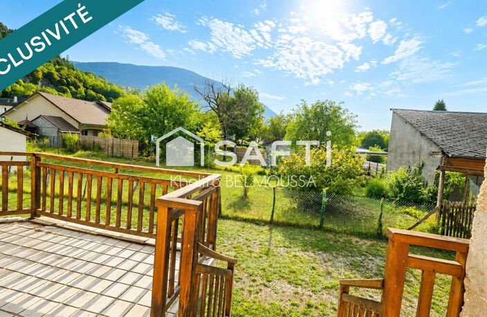 Maison rénovée  110 m²  3 chambres  Terrasse  Cave voûtée  Combles aménageables — photo 2