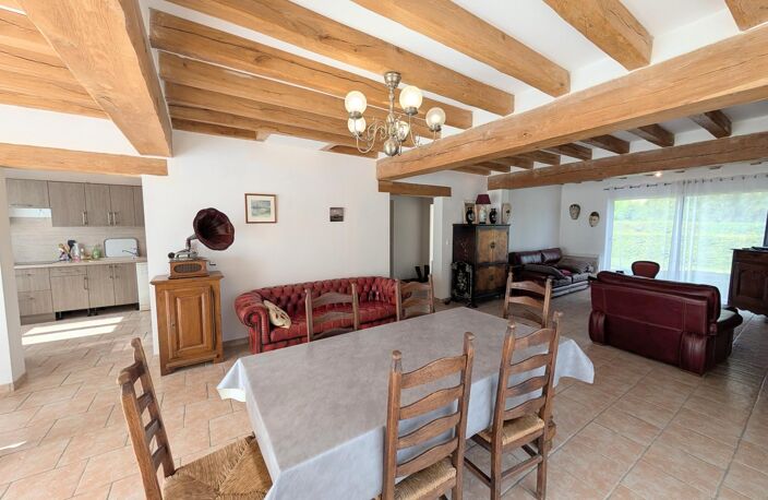 Une maison d'exception : pièce de vie de 50 m²,  3 suites + 3 chambres, dépendance — photo 5