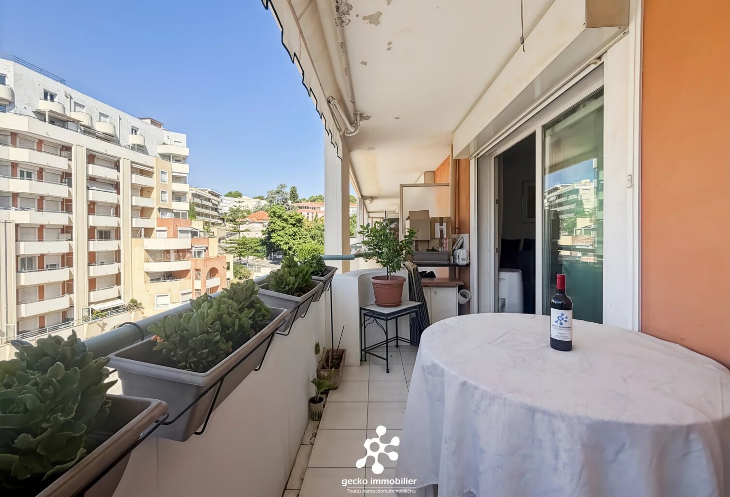 Nice - Magnan / Promenade des anglais - Studio avec terrasse rénové — photo 1