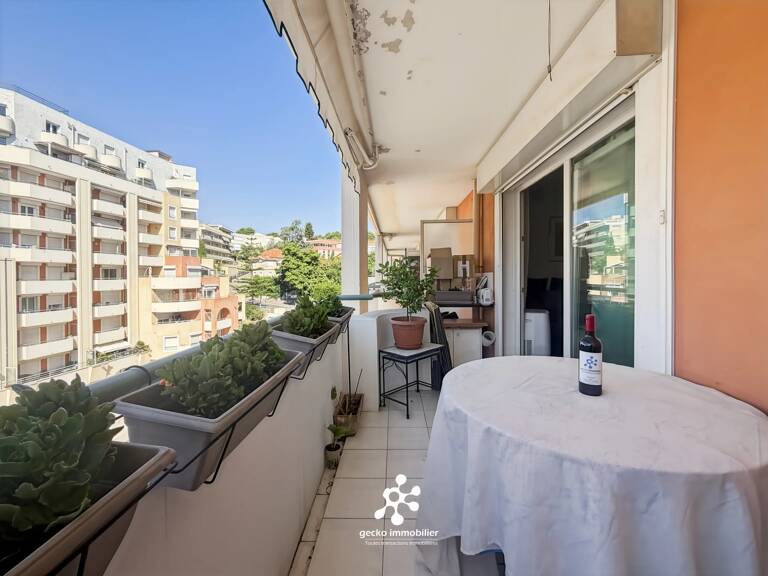 Nice - Magnan / Promenade des anglais - Studio avec terrasse rénové — photo 1