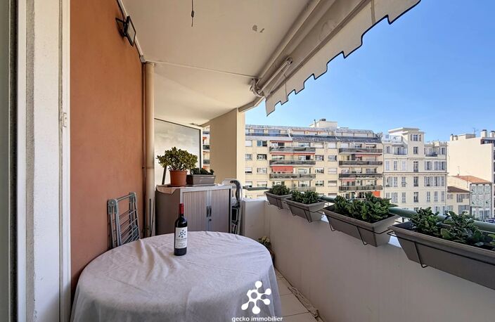 Nice - Magnan / Promenade des anglais - Studio avec terrasse rénové — photo 5