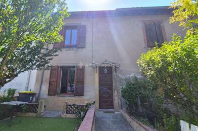 Appartement 3 pièces 690 €