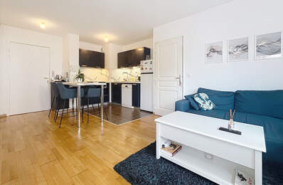 Appartement Villeurbanne / T2 rénové de 42,74 m² - Balcon - Garage fermé — photo du bien