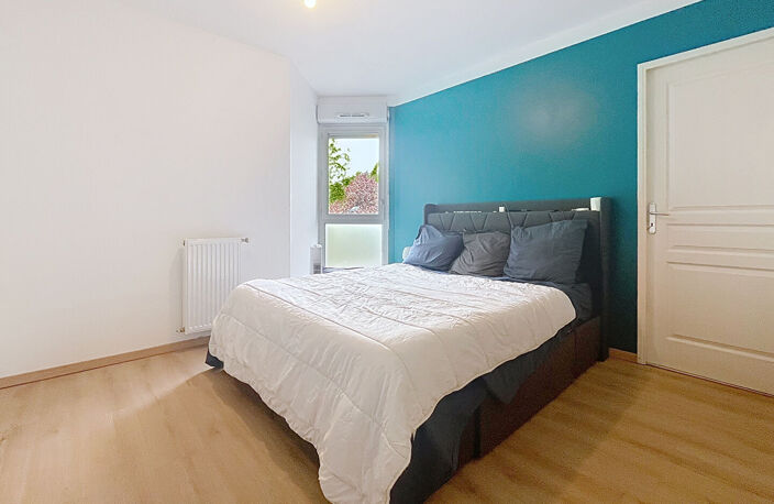 Appartement Villeurbanne / T2 rénové de 42,74 m² - Balcon - Garage fermé — photo 5