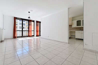 Appartement 4 pièces 240000 €