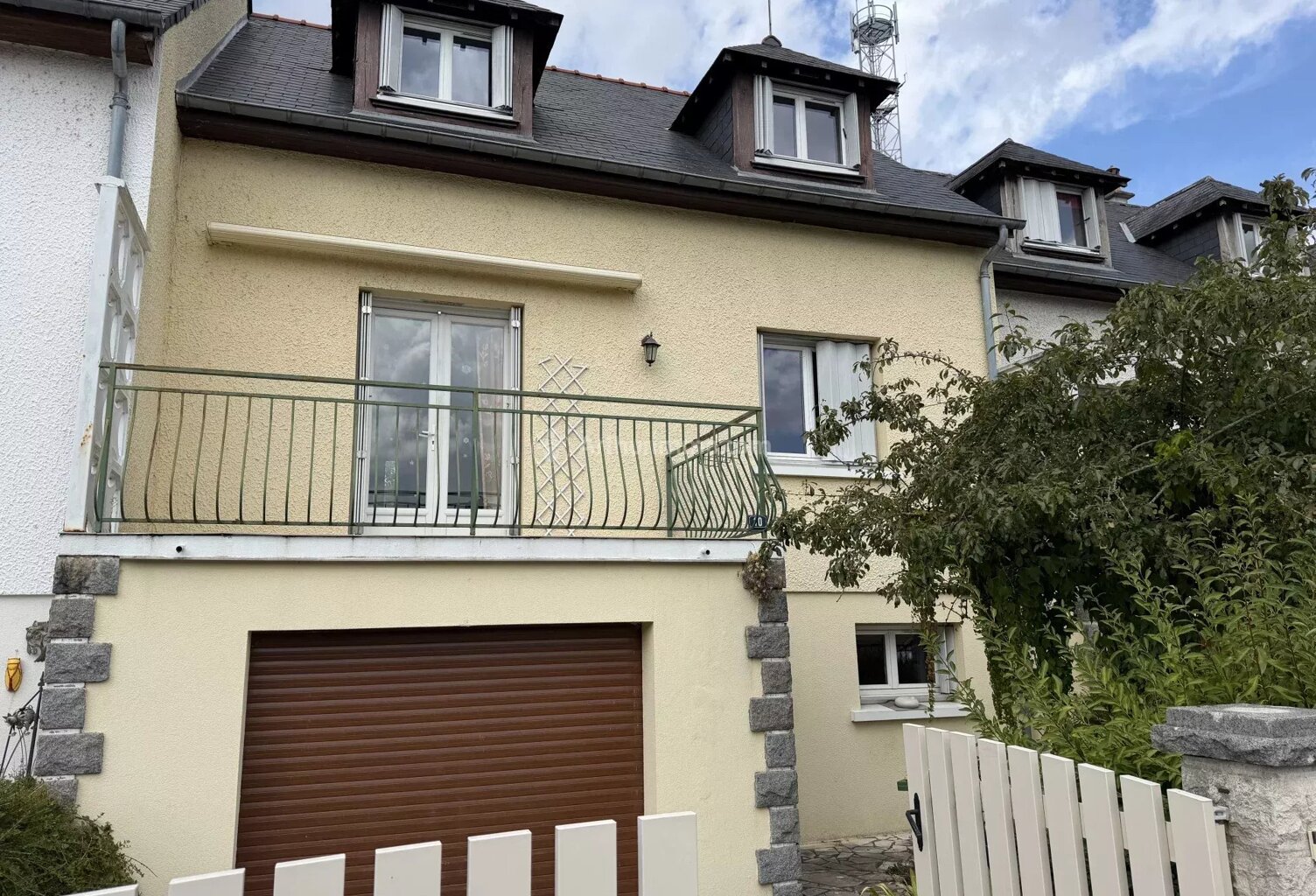Maison familiale 5 pièces avec jardin, véranda et garage — photo 1