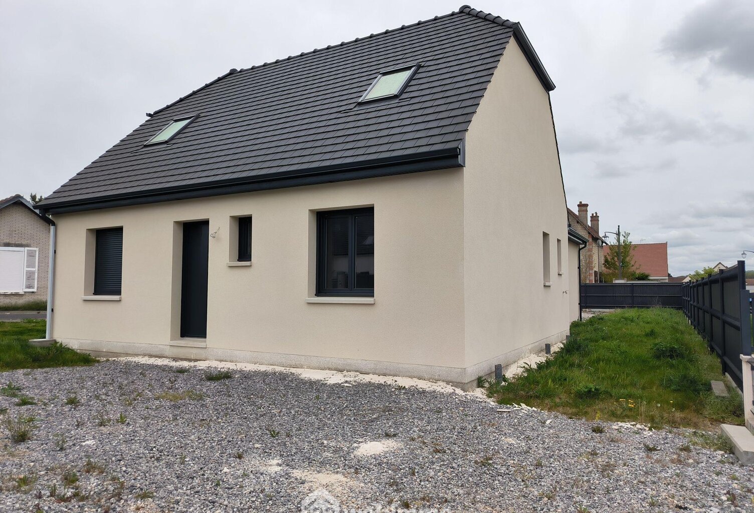 Maison - 90m² - Vailly-sur-Aisne — photo 1