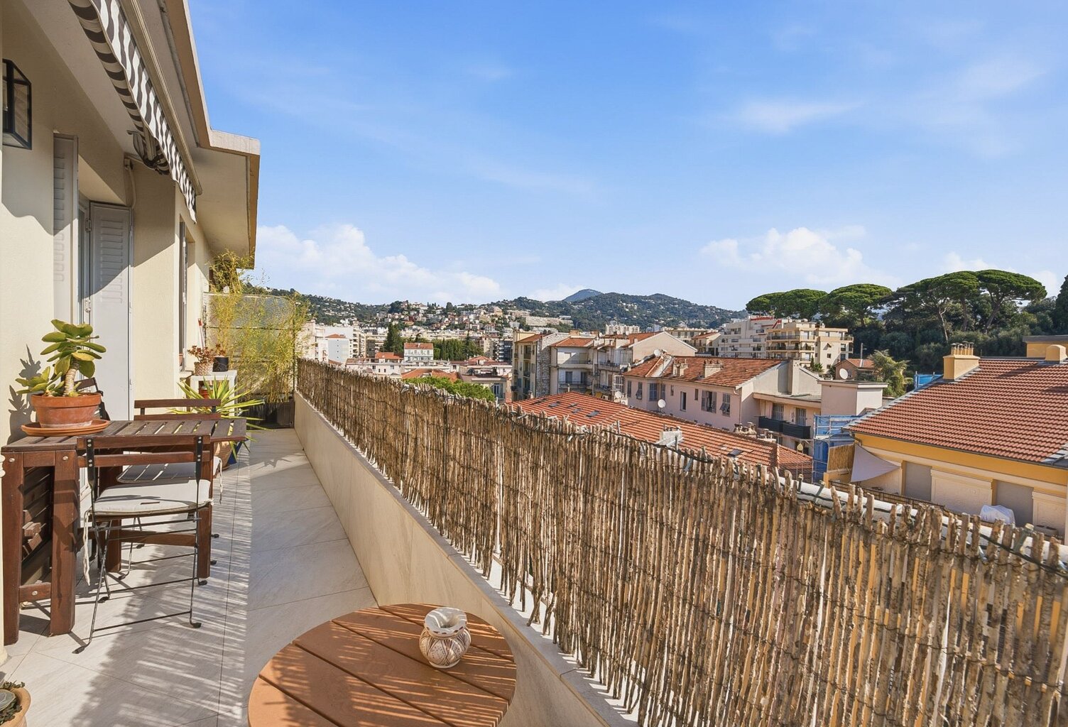 HORLOGE DE CESSOLE à vendre 3 P + TERRASSE DERNIER ETAGE 350 — photo 1