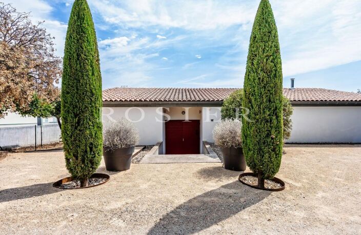 Maison contemporaine avec piscine et vue sur le Luberon à Saint- — photo 3