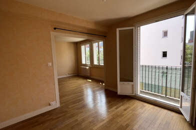 Appartement 4 pièces 810 €
