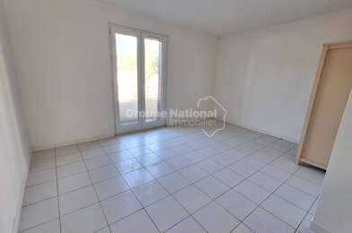 Appartement 4 pièces 700 €