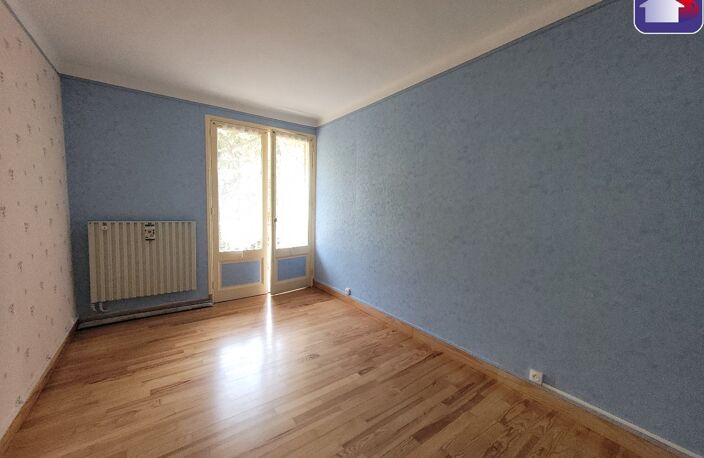 Location appartement 3 pièces 79 m² à Foix (09000) — photo 5