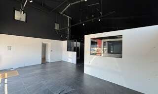 Commerce  364 m² à louer à Ambérieu-en-Bugey (01500)