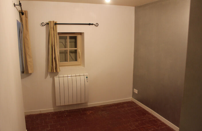 FLEYS, appartement F3 BIS — photo 5