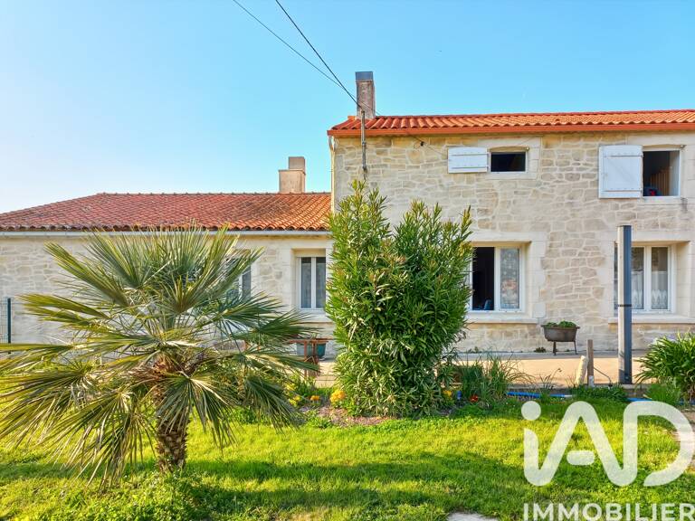Vente Maison/villa 11 pièces — photo 1