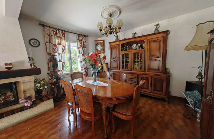 Maison La Crau 5 pièce(s) 117 m2 — photo 3