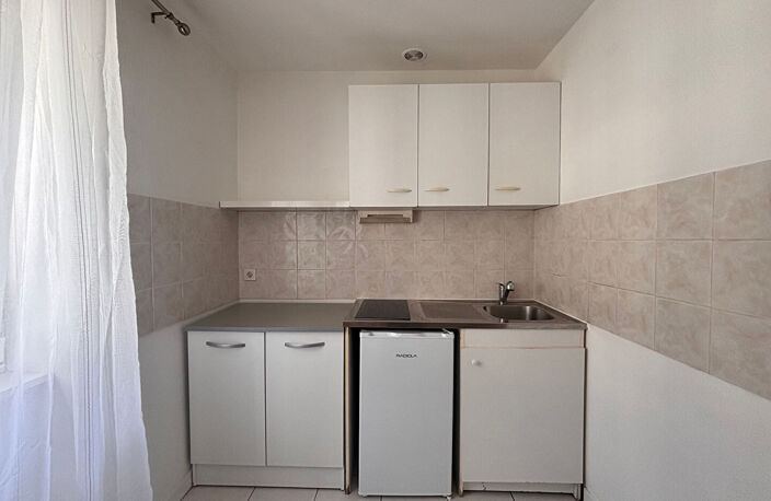 Appartement T1 à louer - centre-ville de QUIMPER — photo 3