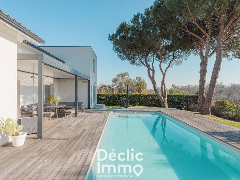 À vendre maison contemporaine 5 chambres, piscine et un T2 indépendant à Bouliac  — photo 1