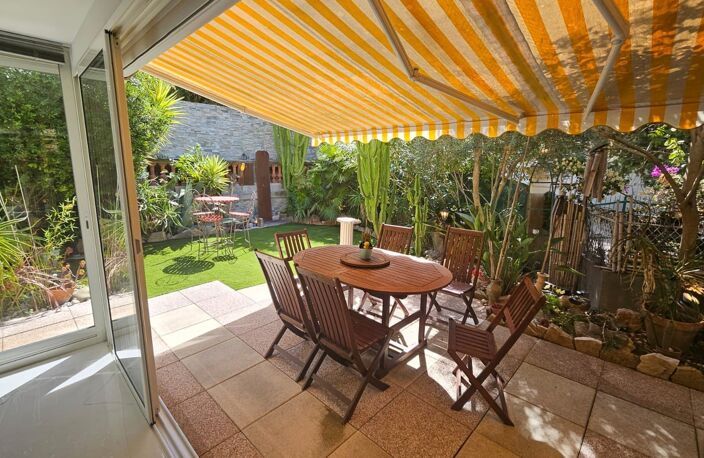 APPARTEMENT - 3 PIECES - REZ DE JARDIN - GARAGE - DEUX CAVES - 88 M2 - JUAN LES PINS  — photo 4