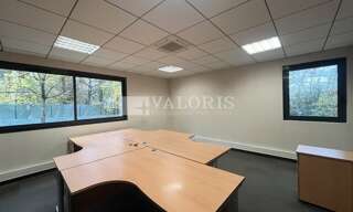 Bureau  250 m² à louer à Écully (69130)