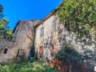 Maison de caractère à rénover intégralement avec 1,4 hectare de terrain et grange de 120 m² — photo 3