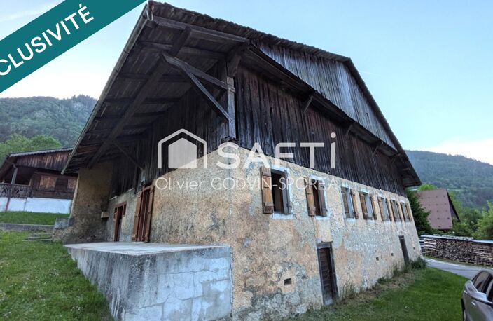 Ferme haut savoyarde de 1848 à rénover dans un village traditionnel de la vallée d'Abondance — photo 3