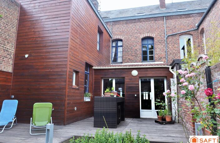 Rare en centre-ville : 173 m² habitables, DPE B, jardin et dépendance — photo 3