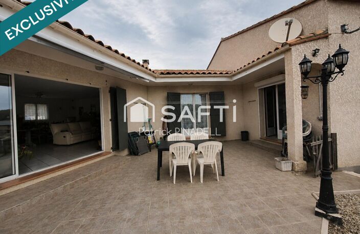 Maison d'habitation type T6, 4 chambres, 3 salles d'eau, cuisine, salon, garage et jardin. — photo 4