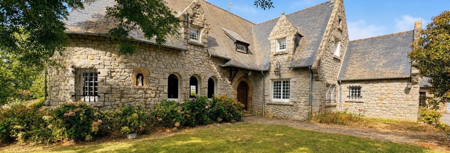 Maison 7 Pièces 223 m² à vendre à Maen-Roch (35460)