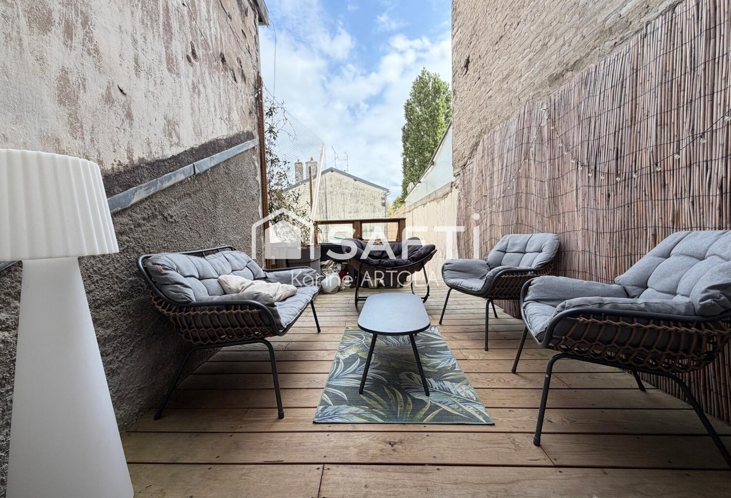 Maison de ville avec garage et exterieur — photo 1