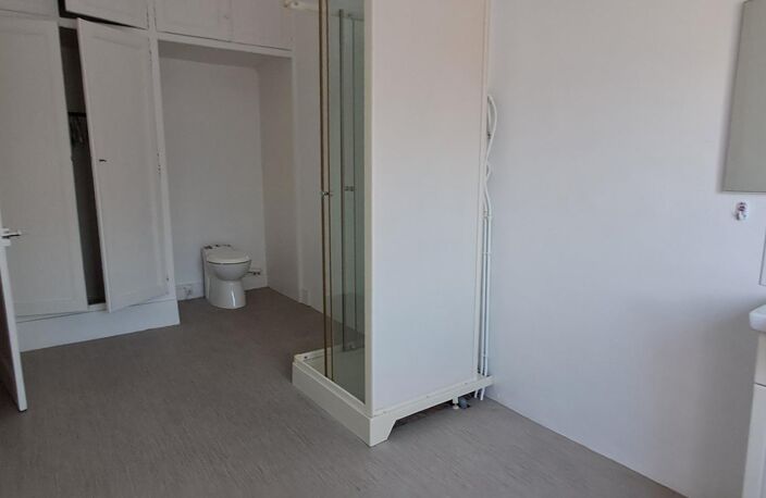 Maison de ville 2 ch dépendance et jardin — photo 2