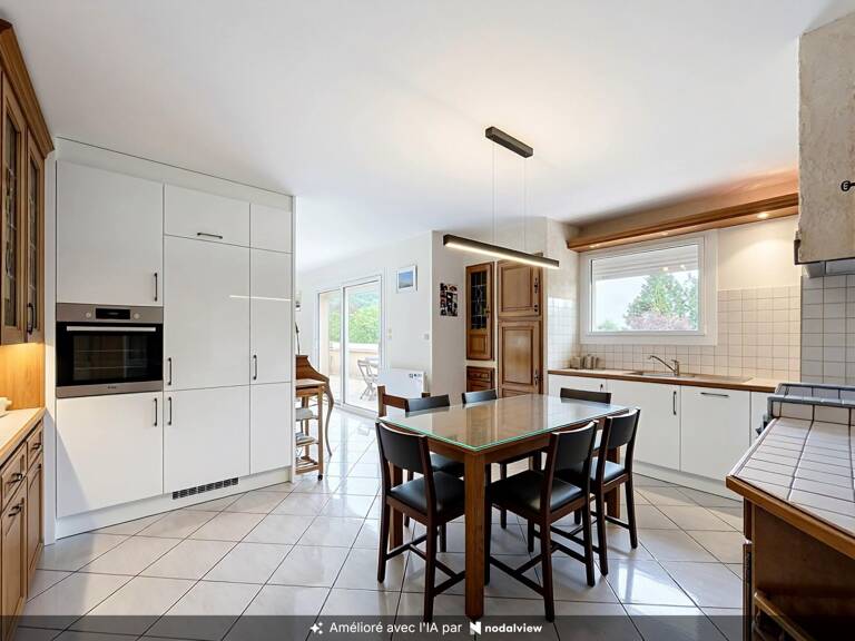 Maison de 182 m² avec piscine couverte, 4 ch, 3000 m² terrain — photo 1