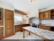 Maison de 182 m² avec piscine couverte, 4 ch, 3000 m² terrain — photo 2