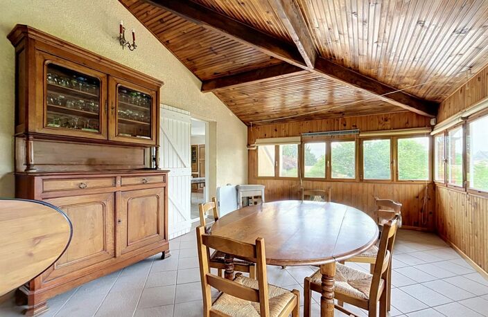 Maison de 182 m² avec piscine couverte, 4 ch, 3000 m² terrain — photo 4