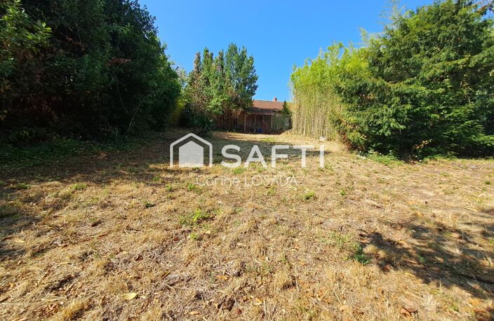 Terrain constructible avec bâti d'environ 100m² — photo 3